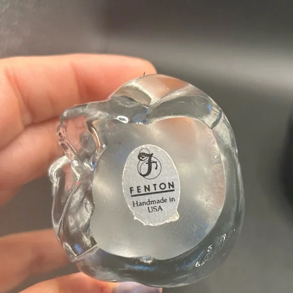 Vintage Fenton Art Glass Bear Figurine: Aquamarine Heart Birthstone - Picture 5 of 6